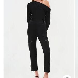 Straight leg utility trouser offering